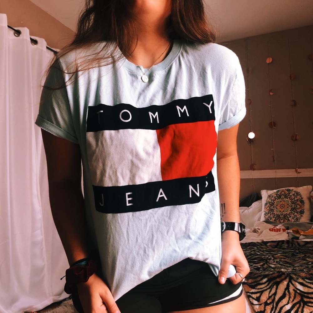 ✰LIGHT BLUE TOMMY HILIFIGER SHIRT ✰